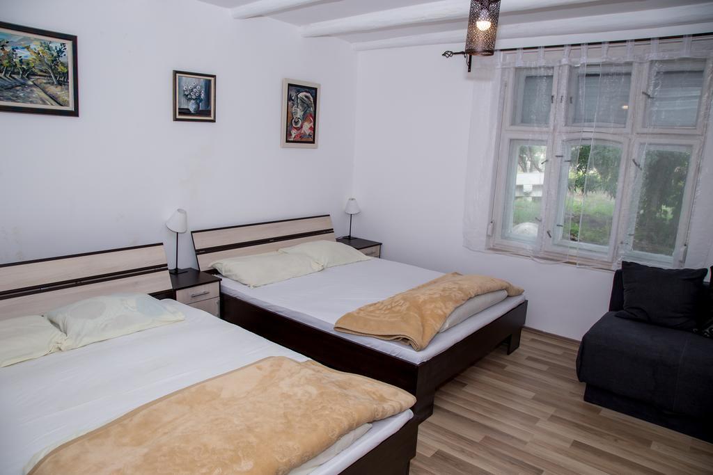 Casa Bella & Nova Hotel Palic Ngoại thất bức ảnh